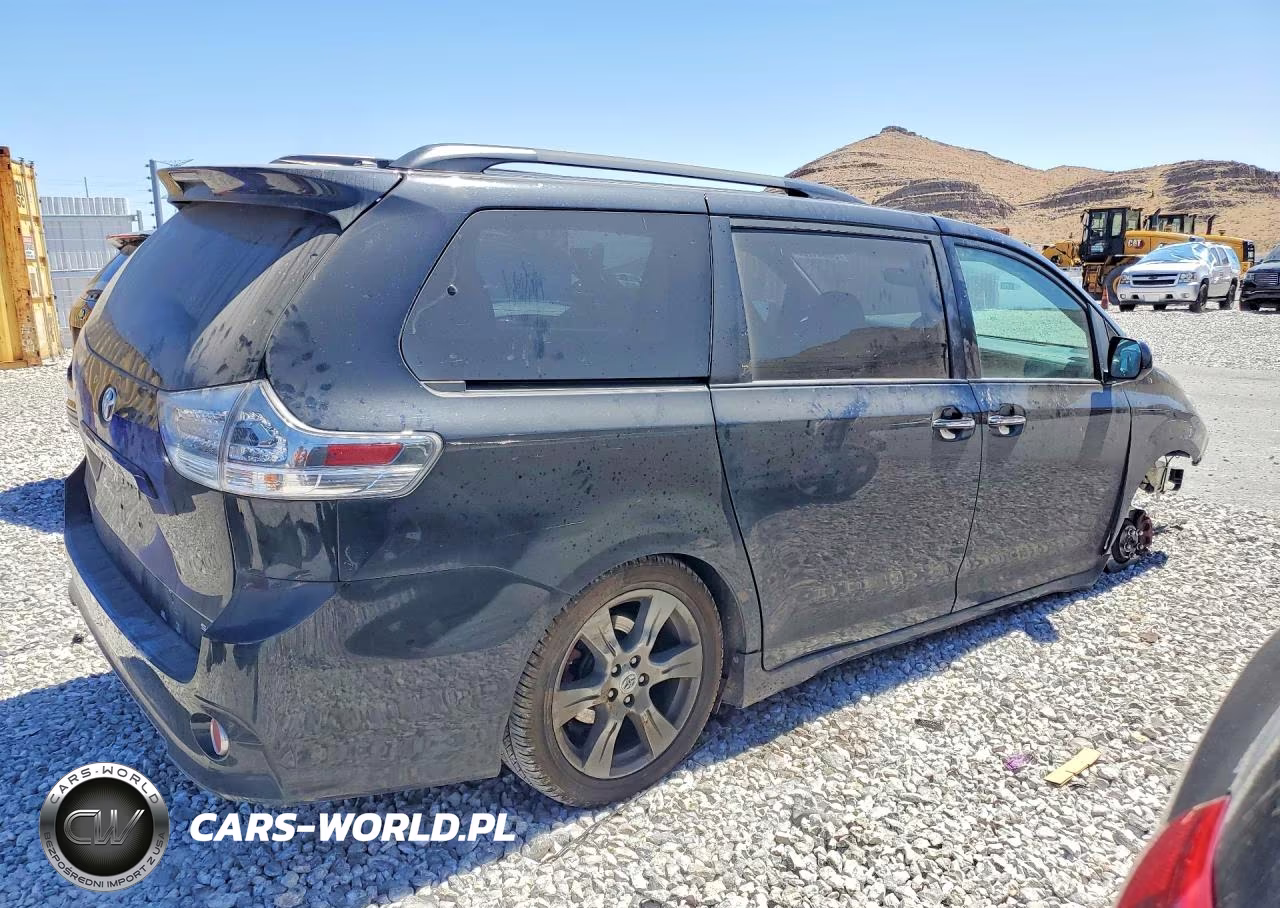 2017 Toyota Sienna Se VIN:5TDXZ3DC4HS822870 - 3