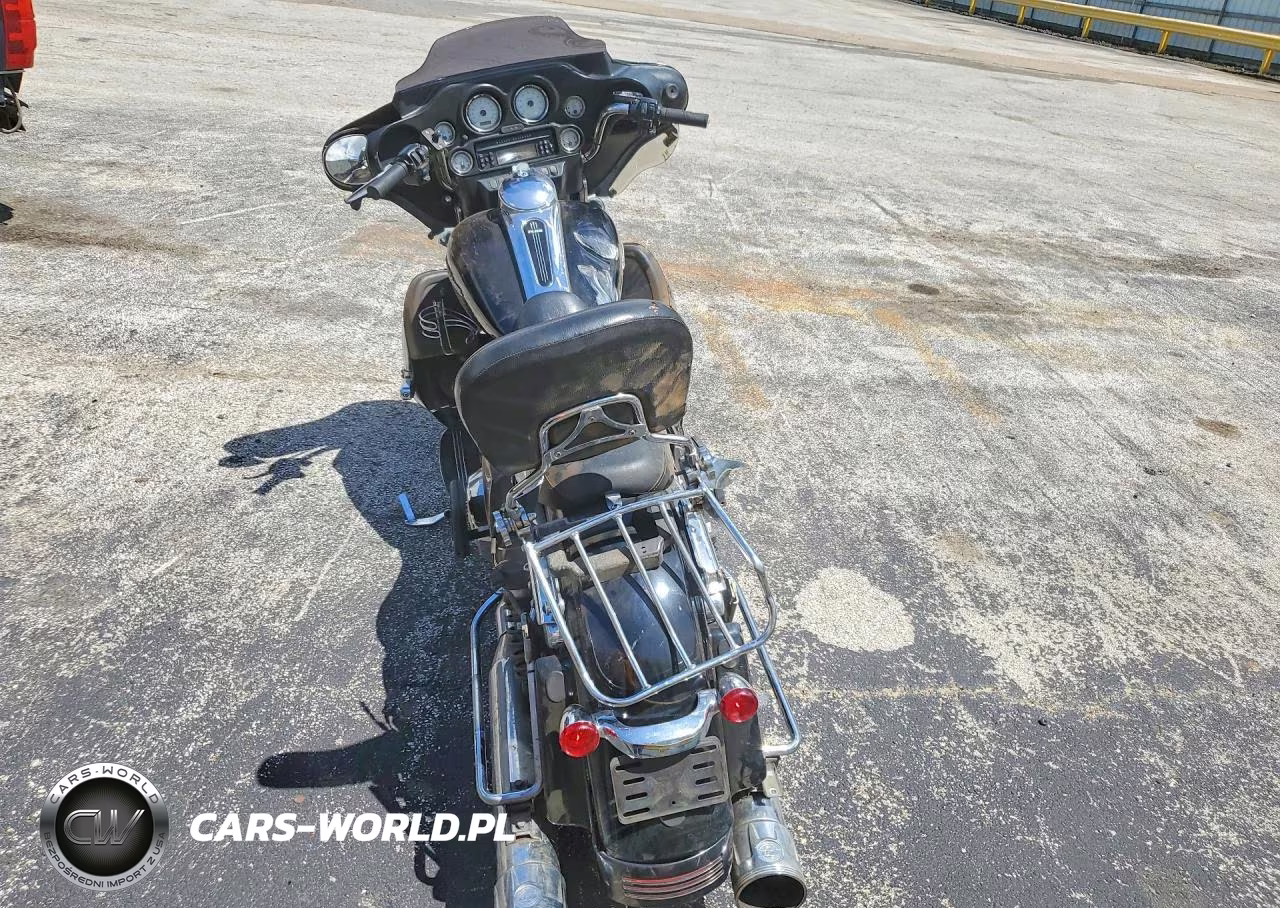 2011 Harley-Davidson Flhx VIN:1HD1KBM11BB649373 - 4