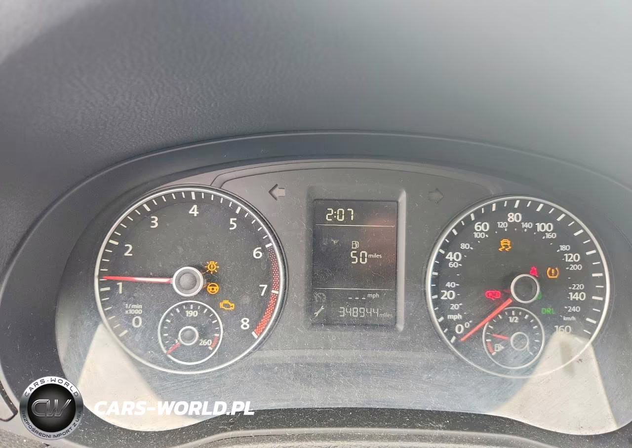 2015 Volkswagen Passat S VIN:1VWAT7A32FC020395 - 9