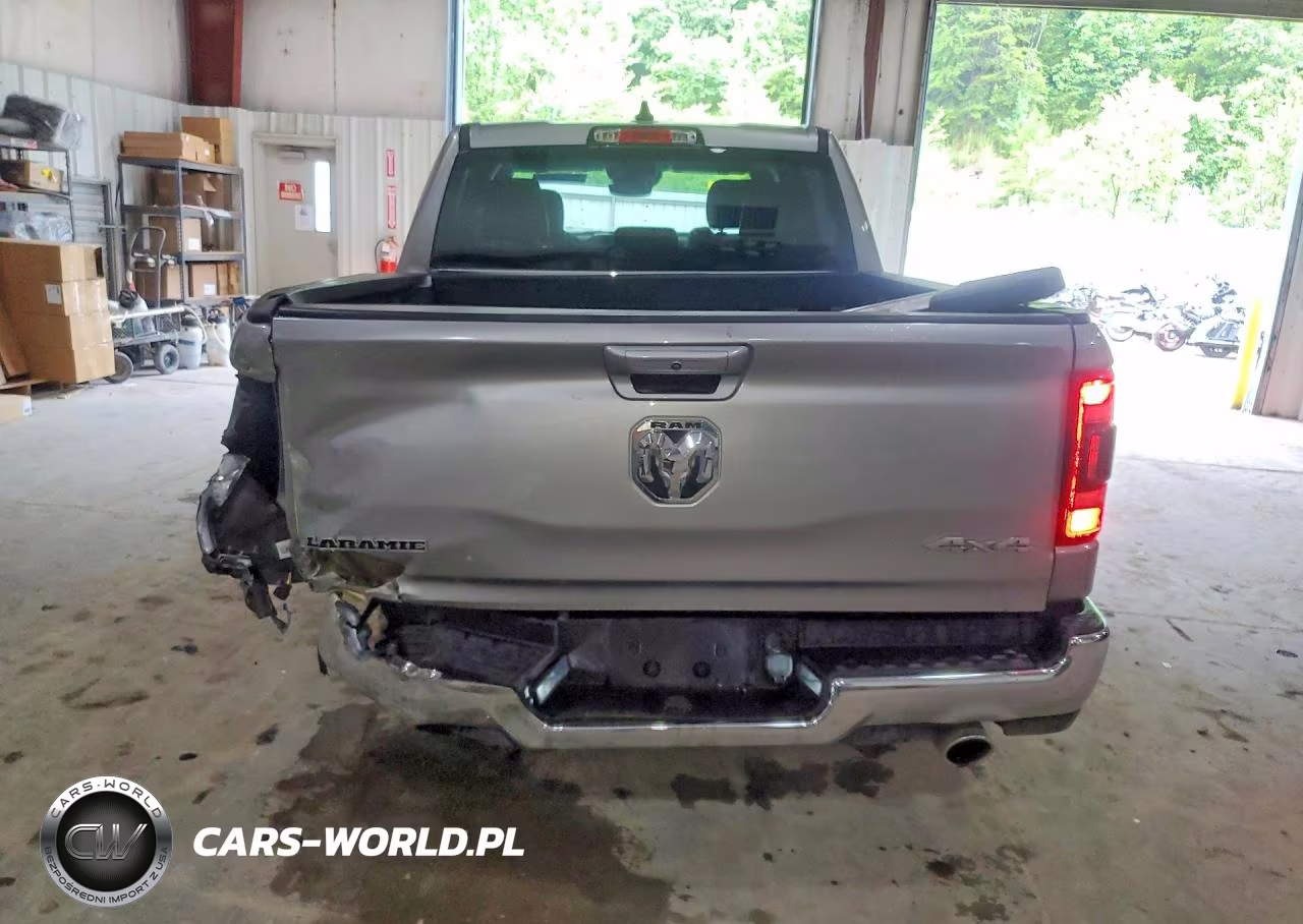 2024 Ram 1500 Laramie VIN:1C6SRFJT8RN224084 - 6