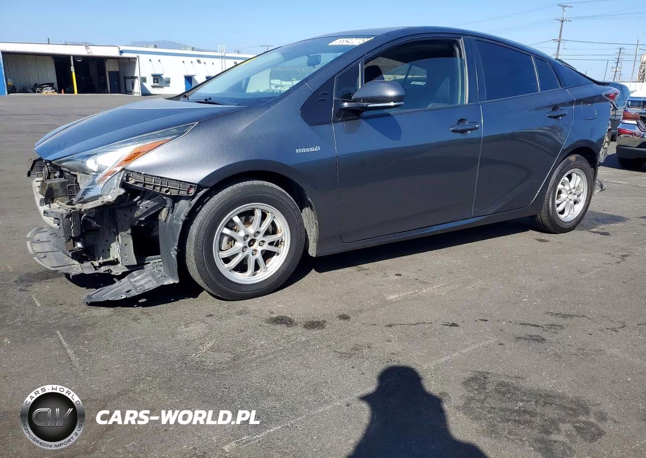 2016 Toyota Prius Three – zdjęcie 1 z 12