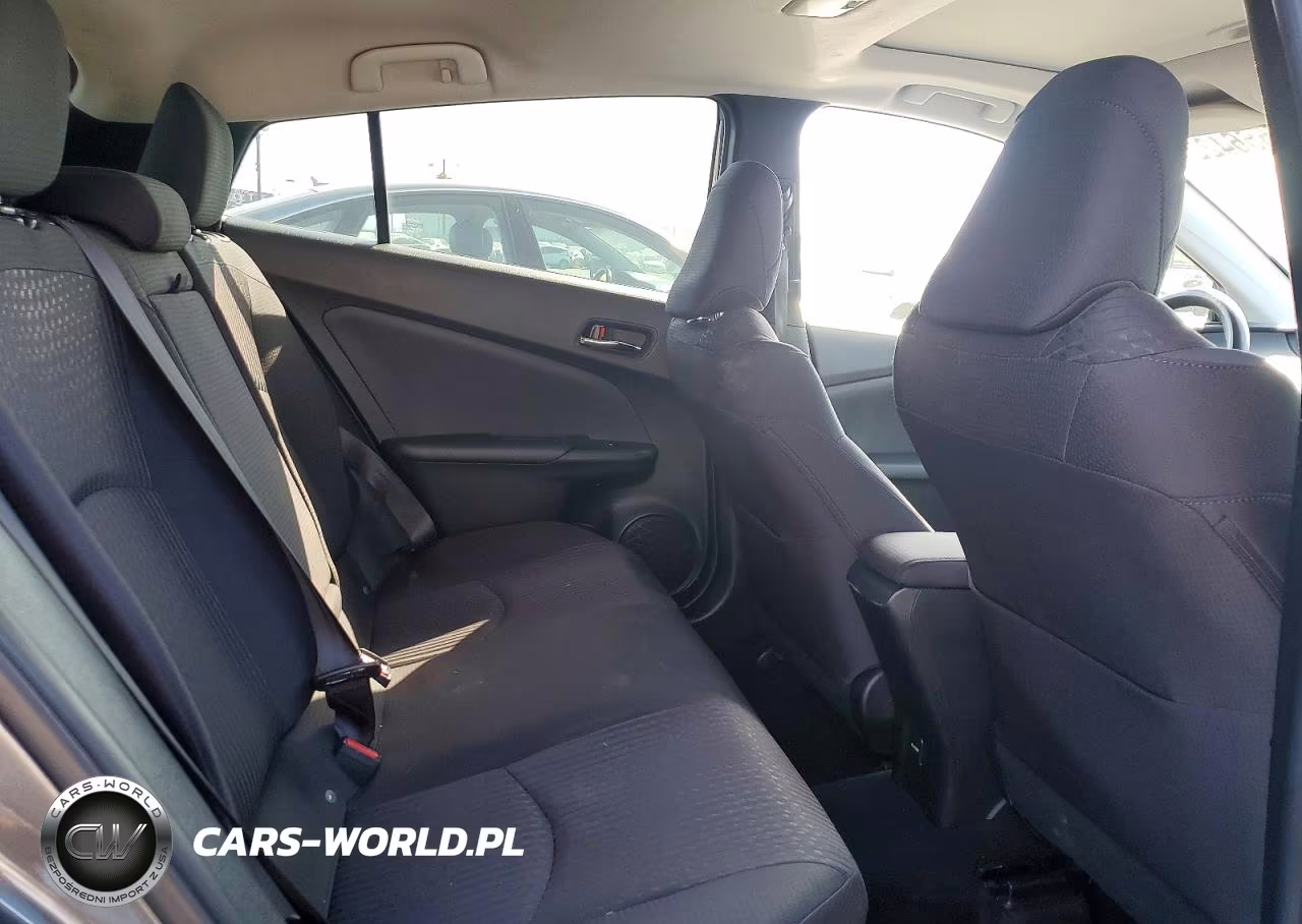 2016 Toyota Prius Three VIN:JTDKARFU6G3024106 - 10