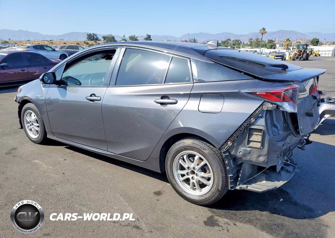 2016 Toyota Prius Three VIN:JTDKARFU6G3024106 - 2
