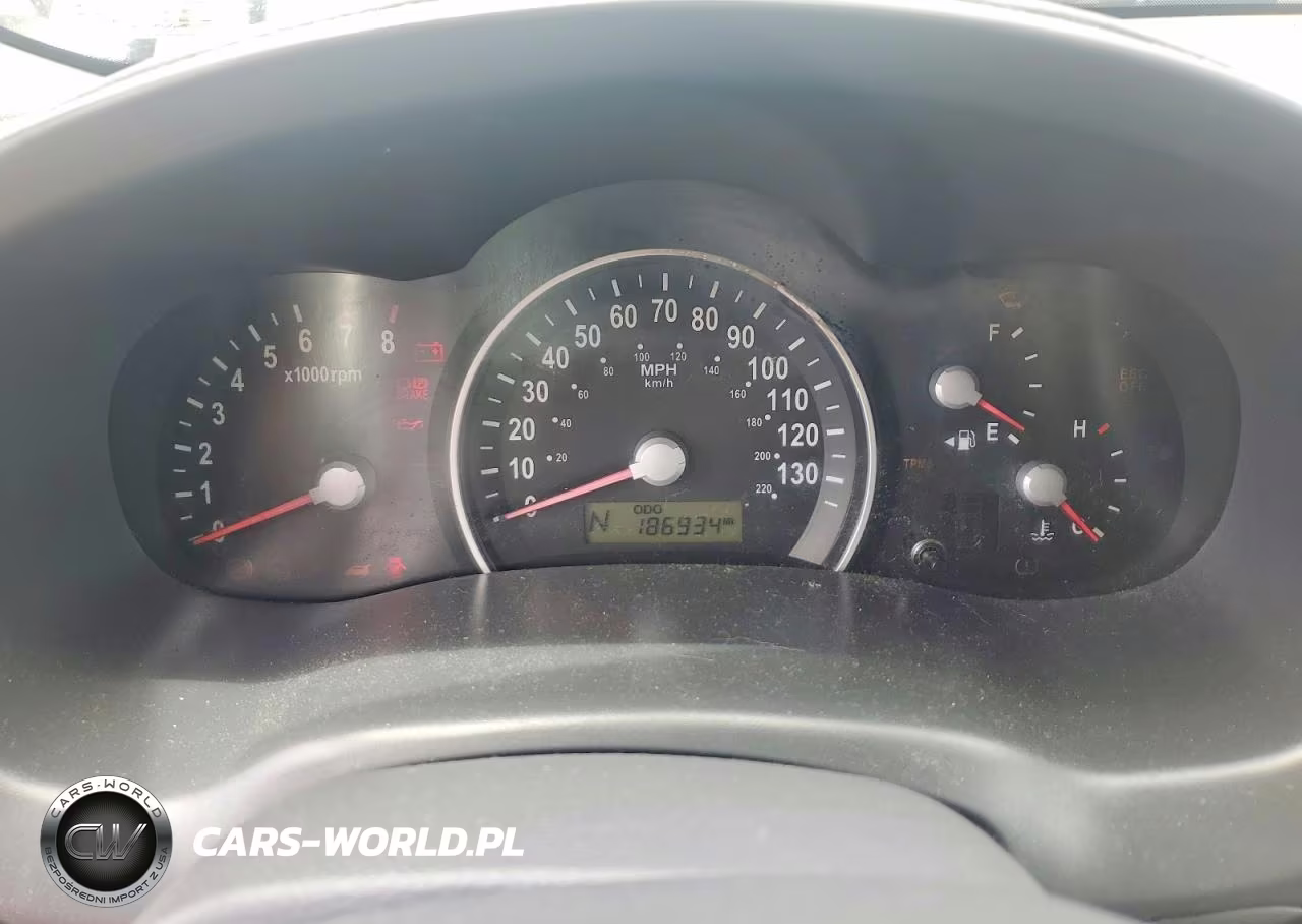 2006 Kia Sedona Lx VIN:KNDMB233366078551 - 9