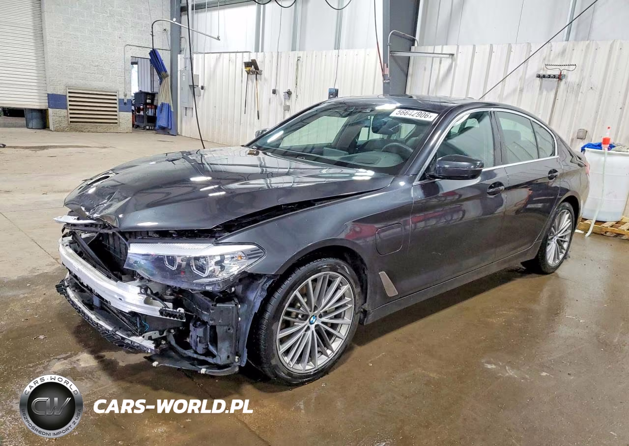 2020 BMW 530Xe