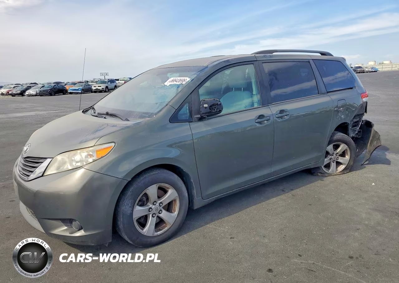 2011 Toyota Sienna Le