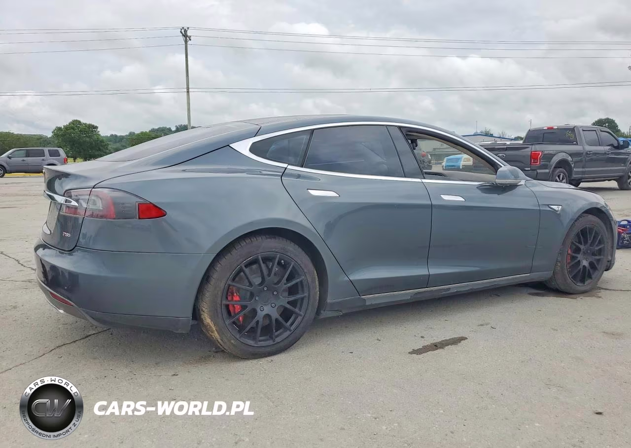 2014 Tesla Model S VIN:5YJSA1H12EFP28985 - 3