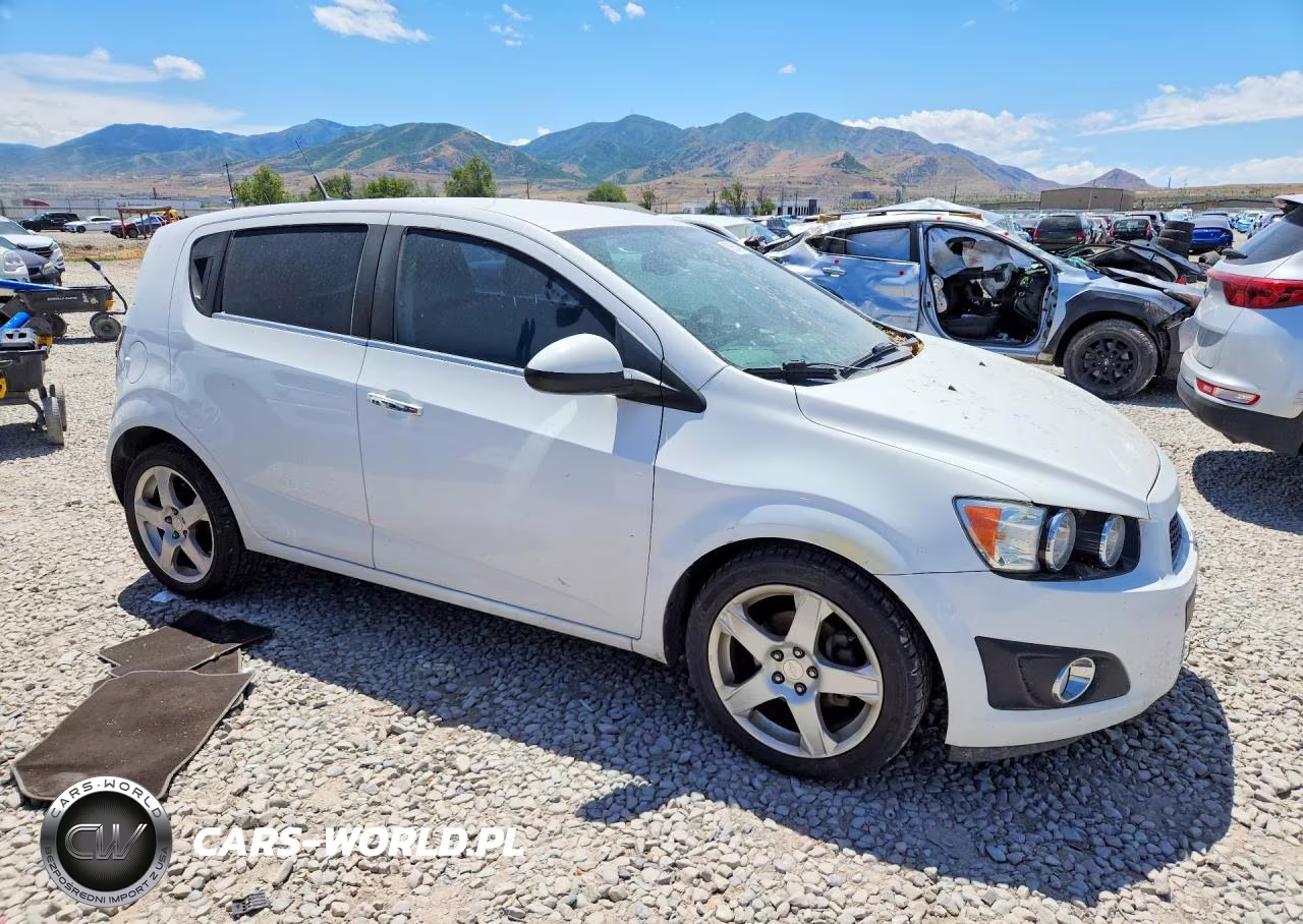 2014 Chevrolet Sonic Ltz VIN:1G1JE6SB7E4221384 - 3