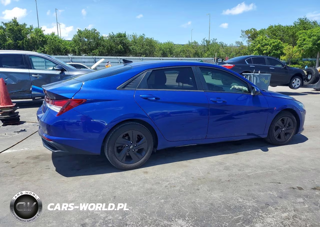 2021 Hyundai Elantra Sel VIN:5NPLS4AG2MH012699 - 3