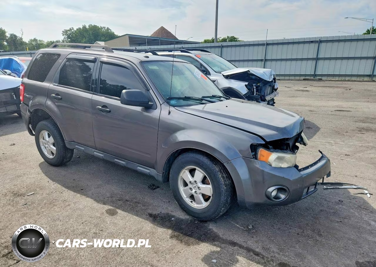 2011 Ford Escape Xlt VIN:1FMCU9DG7BKC01670 - 4