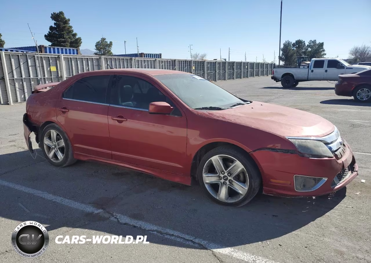2010 Ford Fusion Sport VIN:3FAHP0KC8AR237607 - 4