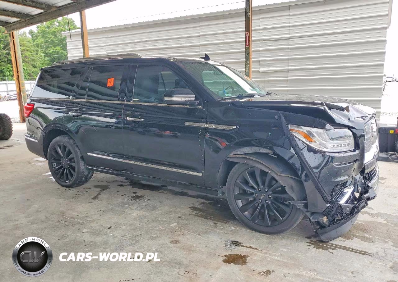 2018 Lincoln Navigator Select VIN:5LMJJ2HT0JEL01747 - 4