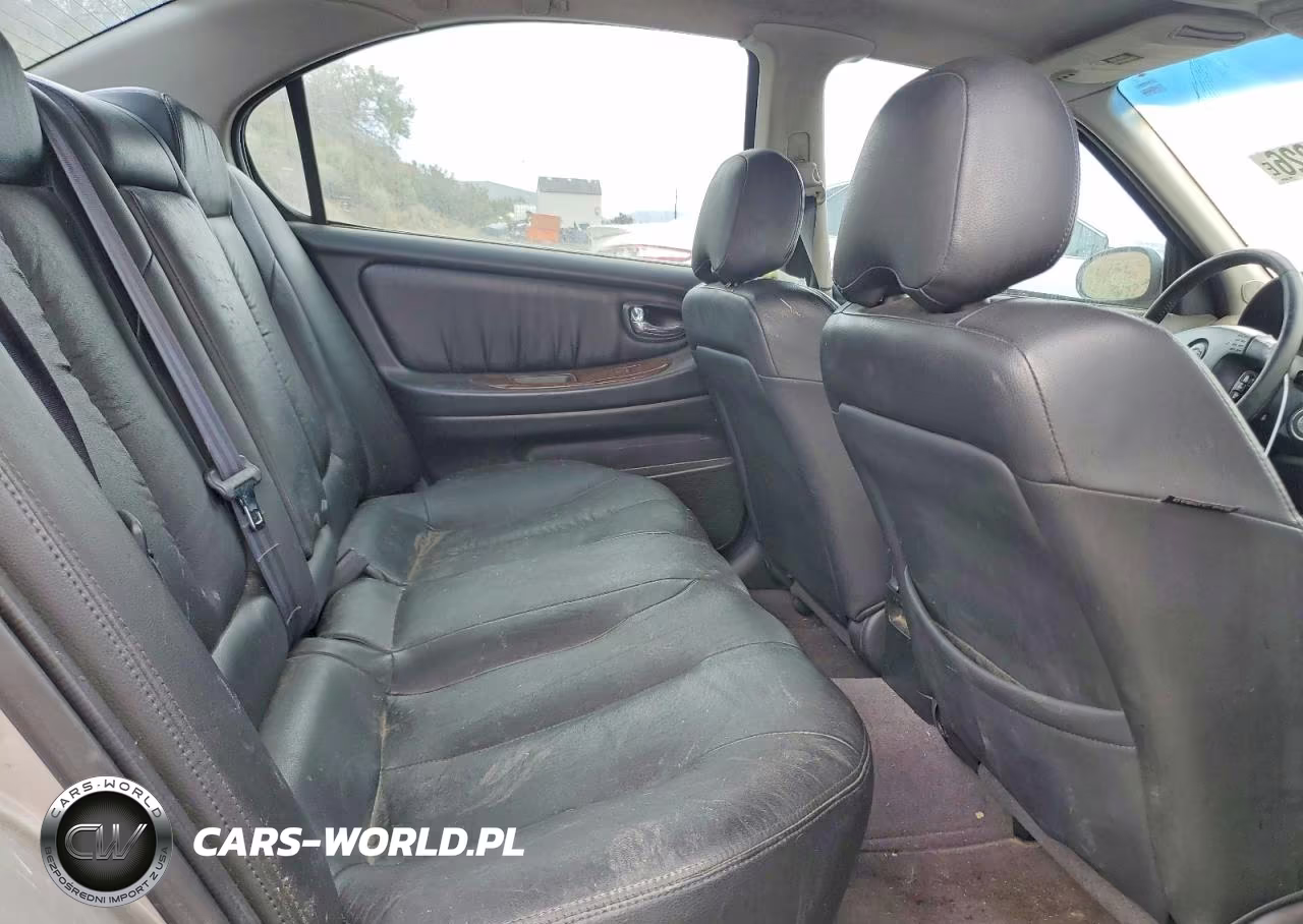 2000 Nissan Maxima Gxe VIN:JN1CA31A5YT204700 - 10