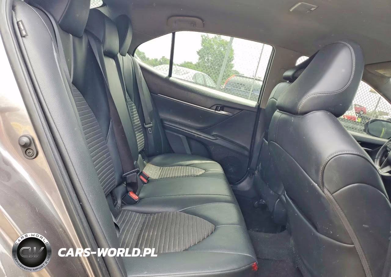 2021 Toyota Camry Se VIN:4T1G11AK6MU407056 - 10