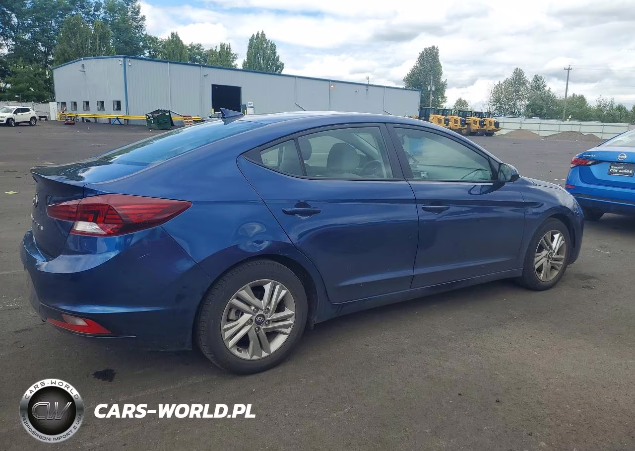 2020 Hyundai Elantra Sel VIN:5NPD84LF7LH575625 - 3