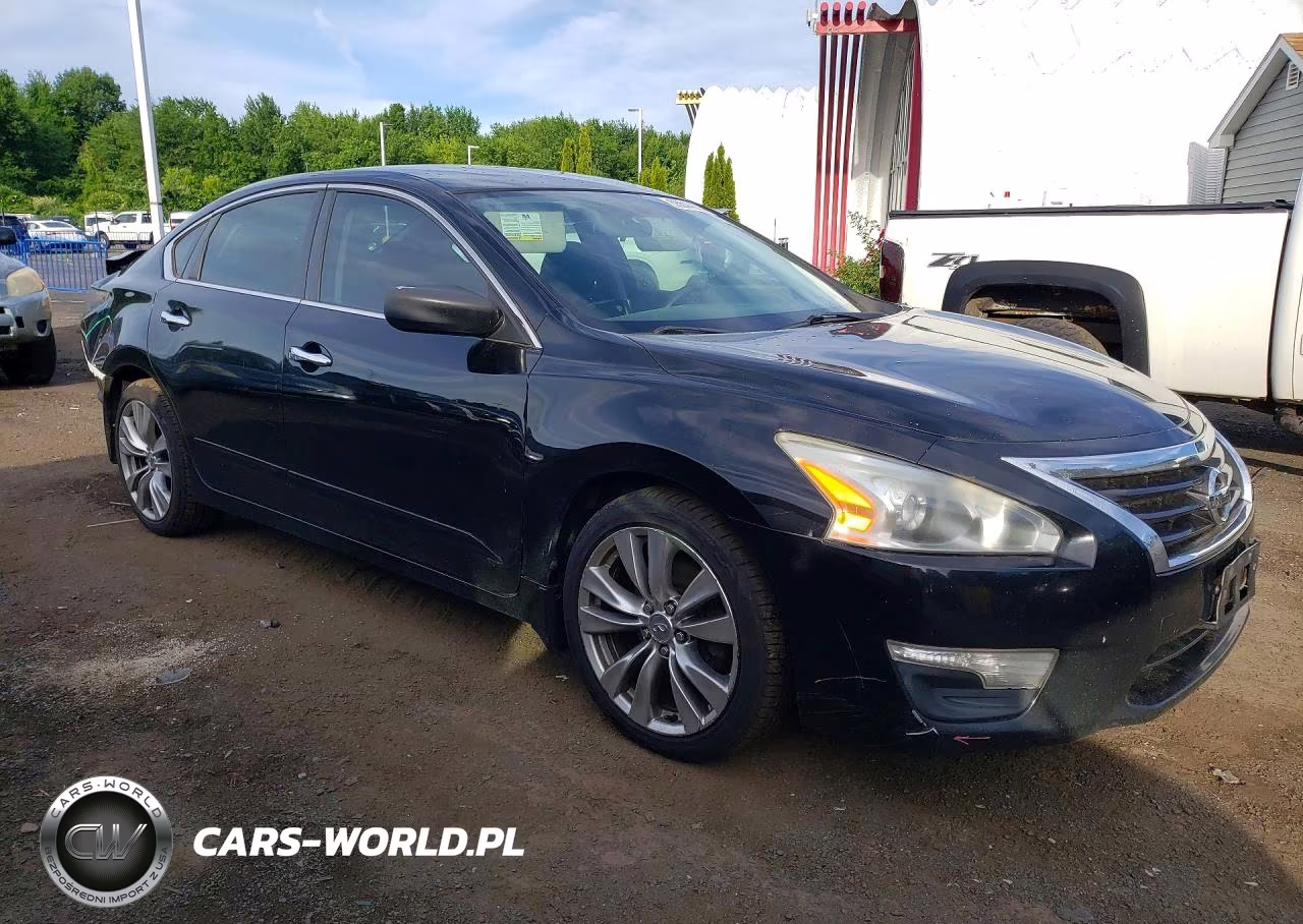 2015 Nissan Altima 2.5 S VIN:1N4AL3AP6FN357063 - 4