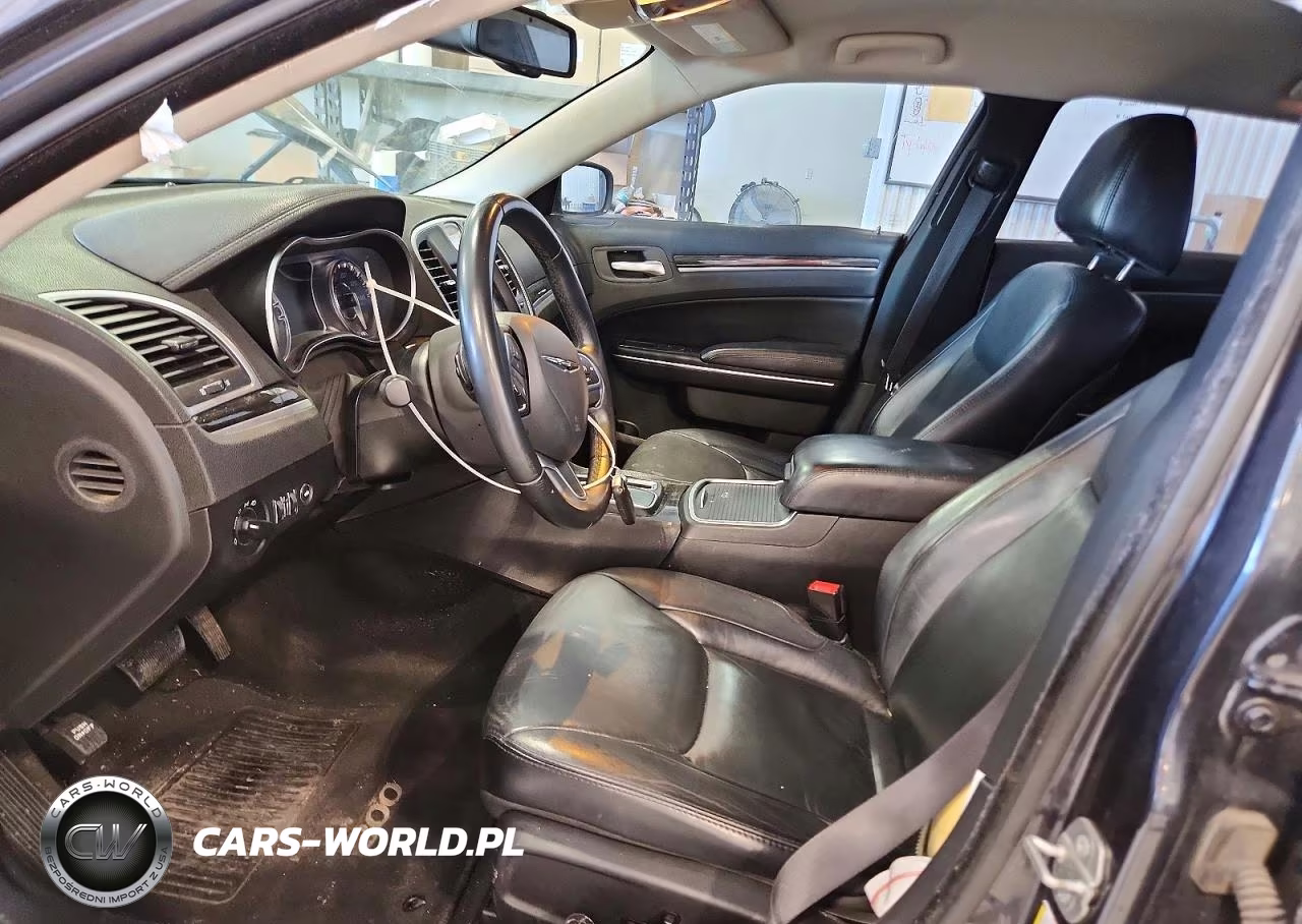 2015 Chrysler 300 Limited VIN:2C3CCAAGXFH881899 - 7
