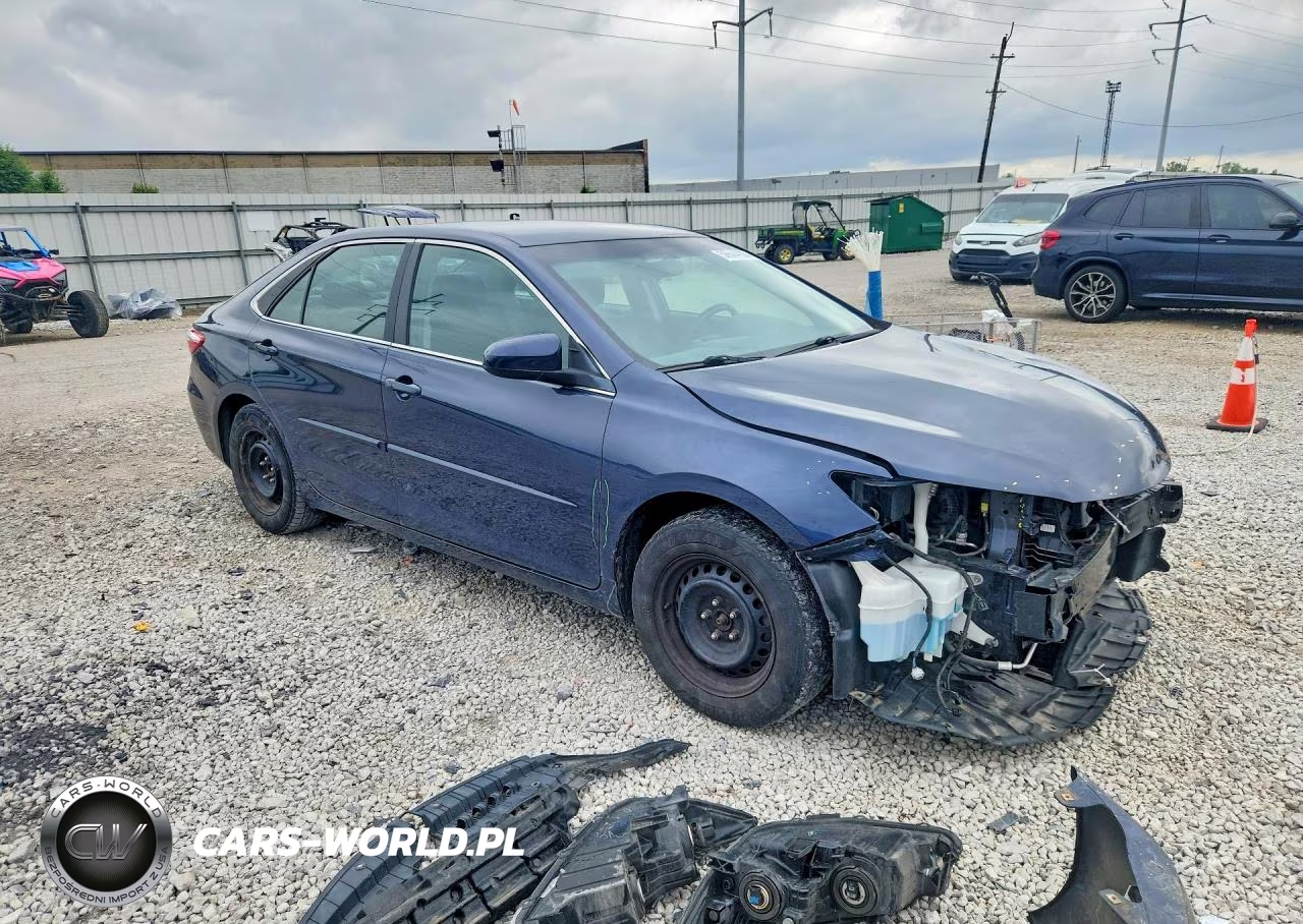 2016 Toyota Camry Le VIN:4T1BF1FK2GU605660 - 4