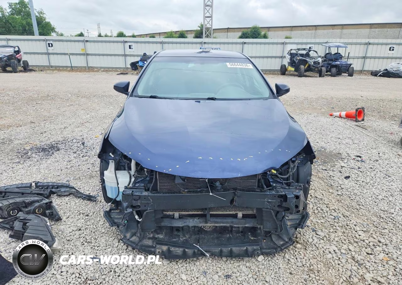 2016 Toyota Camry Le VIN:4T1BF1FK2GU605660 - 5