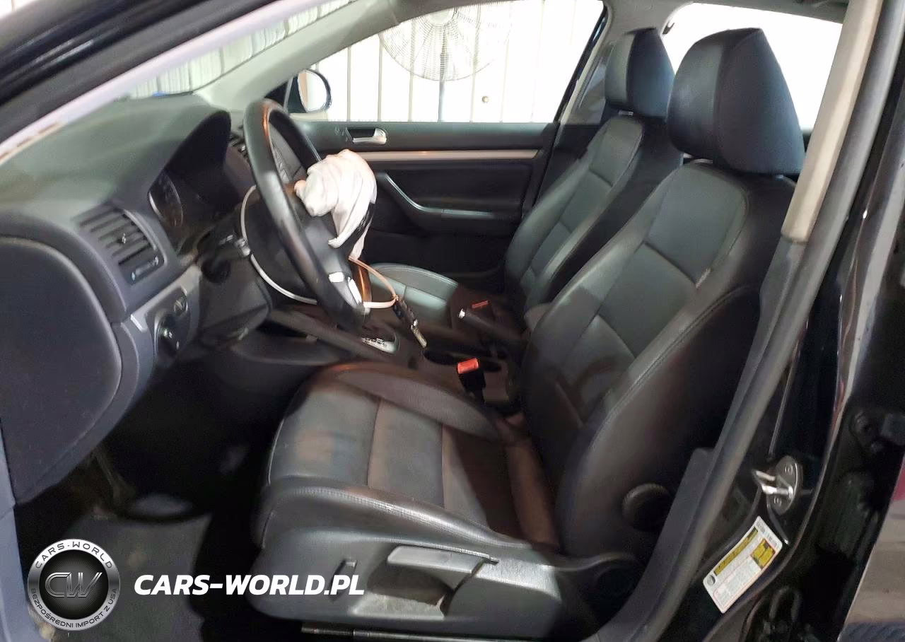 2010 Volkswagen Jetta Limited VIN:3VWAZ7AJ3AM135706 - 7