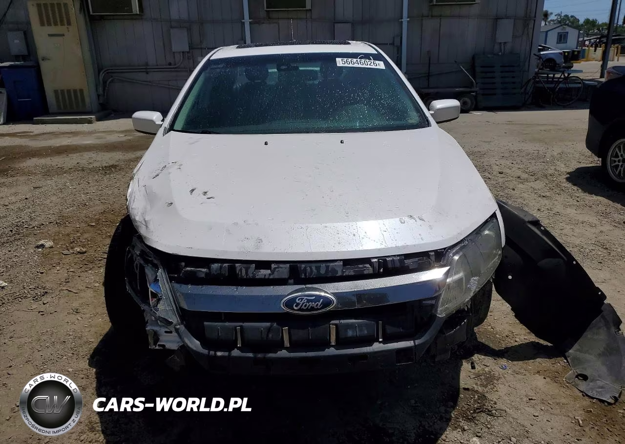 2012 Ford Fusion Sport VIN:3FAHP0KC1CR187104 - 5
