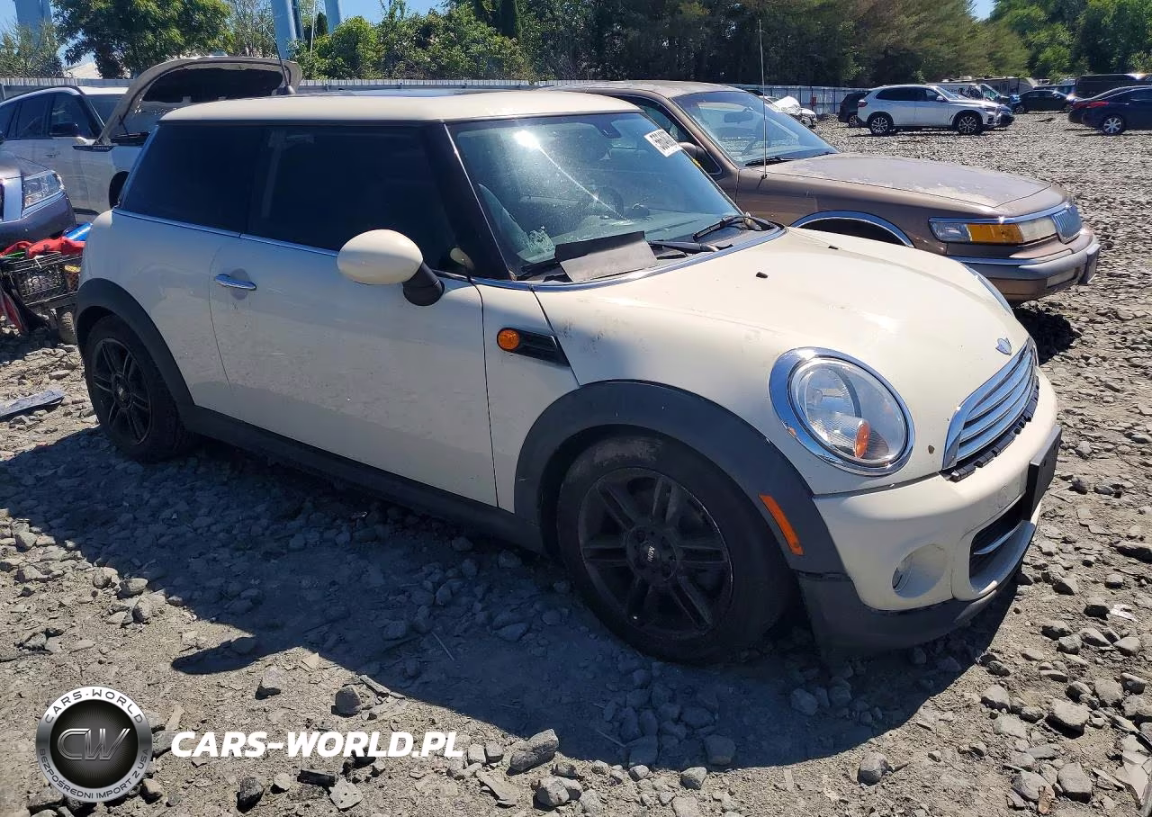 2013 Mini Cooper VIN:WMWSU3C58DT679961 - 4