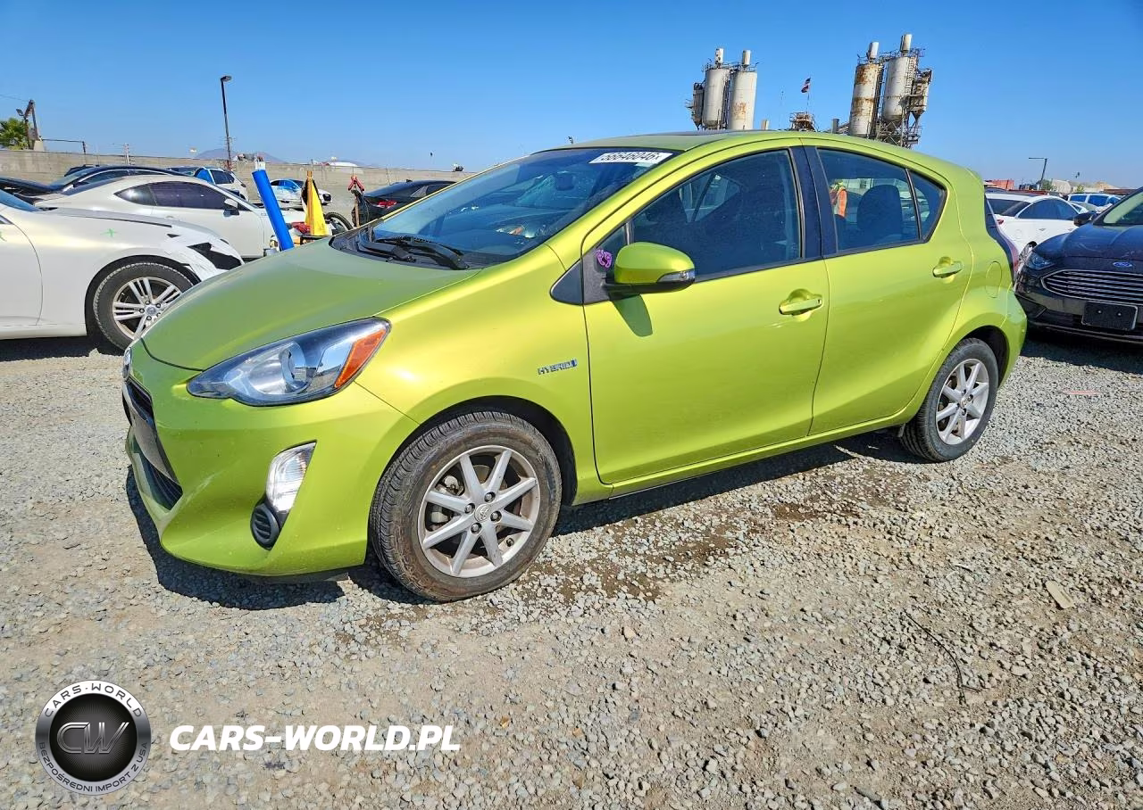 2015 Toyota Prius C Three