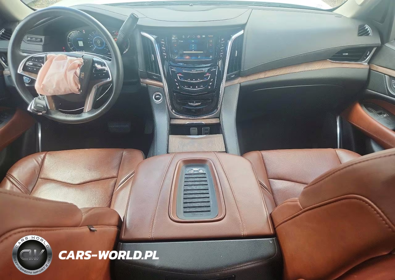 2018 Cadillac Escalade Luxury VIN:1GYS4BKJ8JR125897 - 8