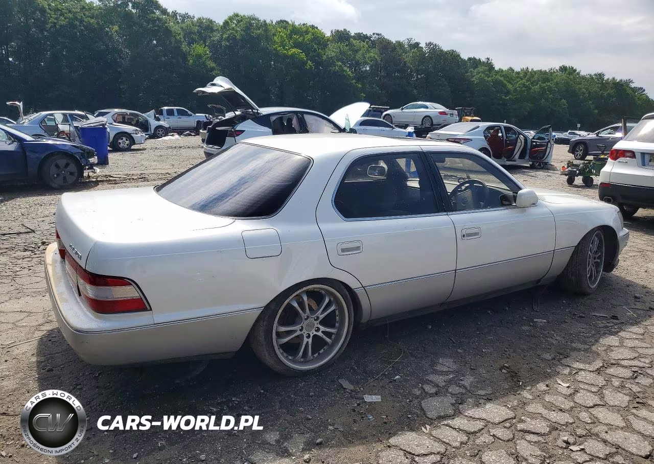 1992 Toyota Celsior VIN:UCF110056529 - 3