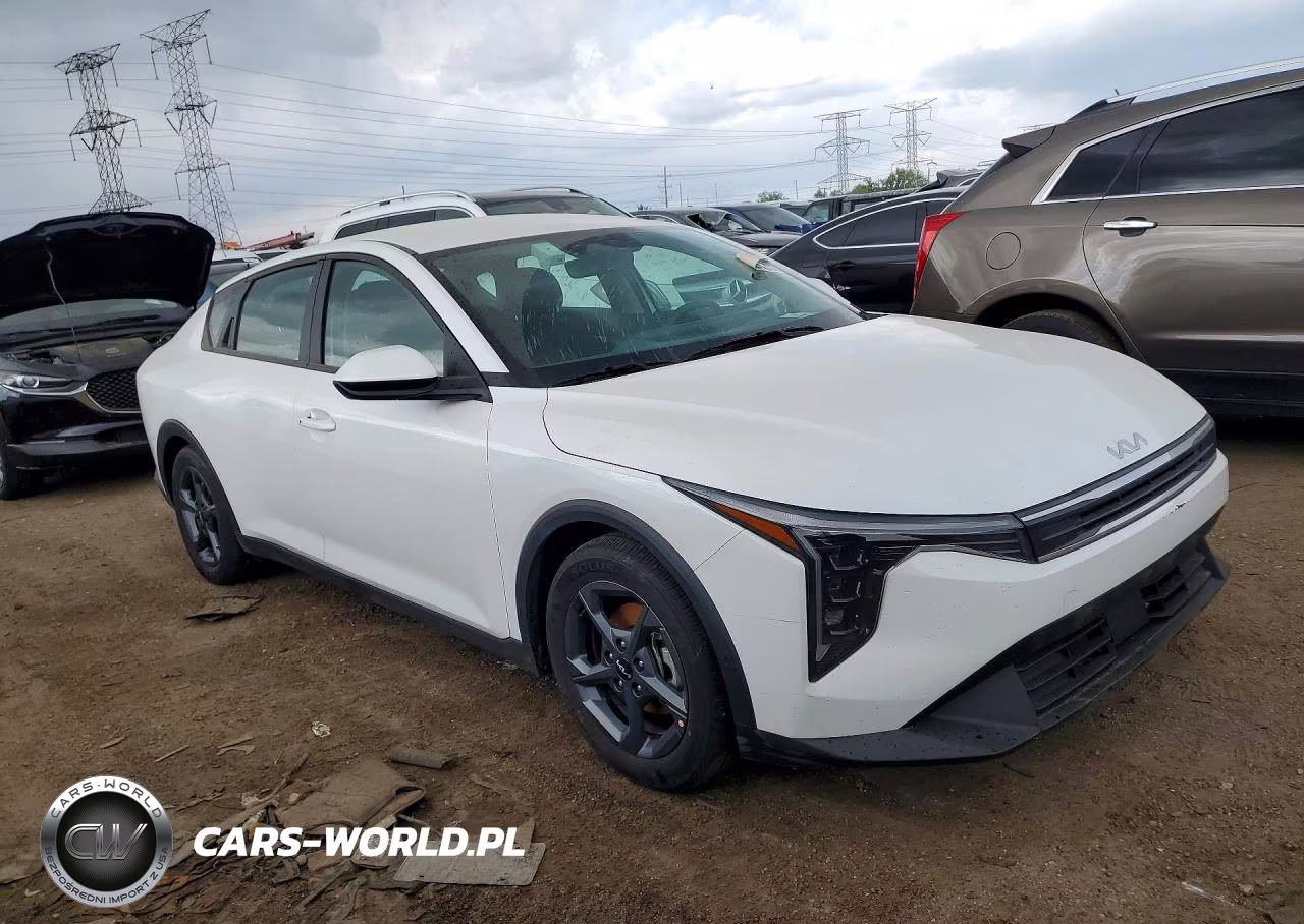 2025 Kia K4 Lxs VIN:3KPFT4DE2SE085304 - 4