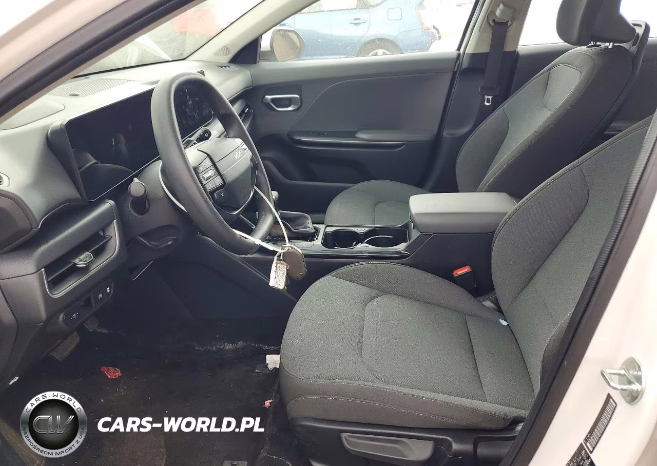 2025 Kia K4 Lxs VIN:3KPFT4DE2SE085304 - 7