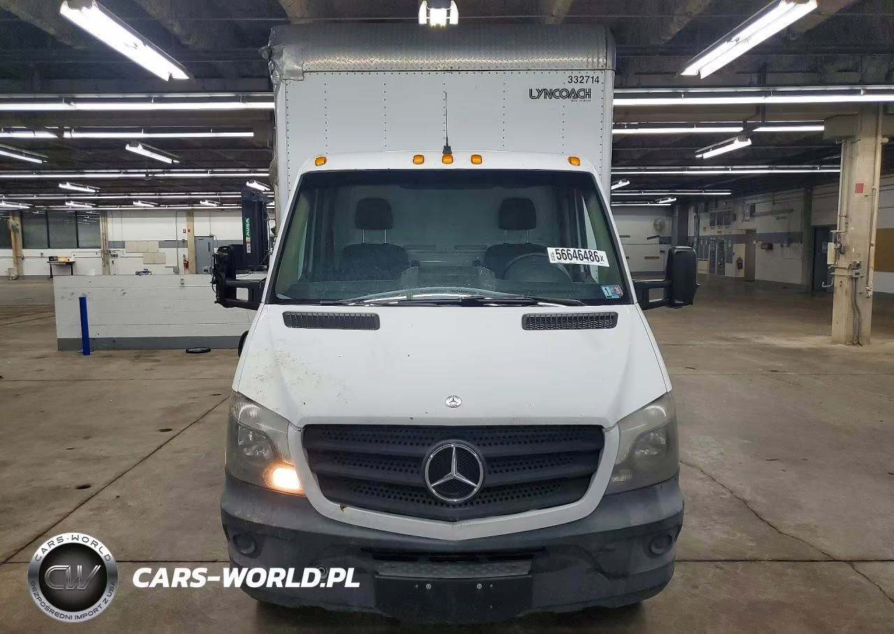 2015 Mercedes Benz Sprinter Box Truck VIN:WDAPF4CC5F9627441 - 5