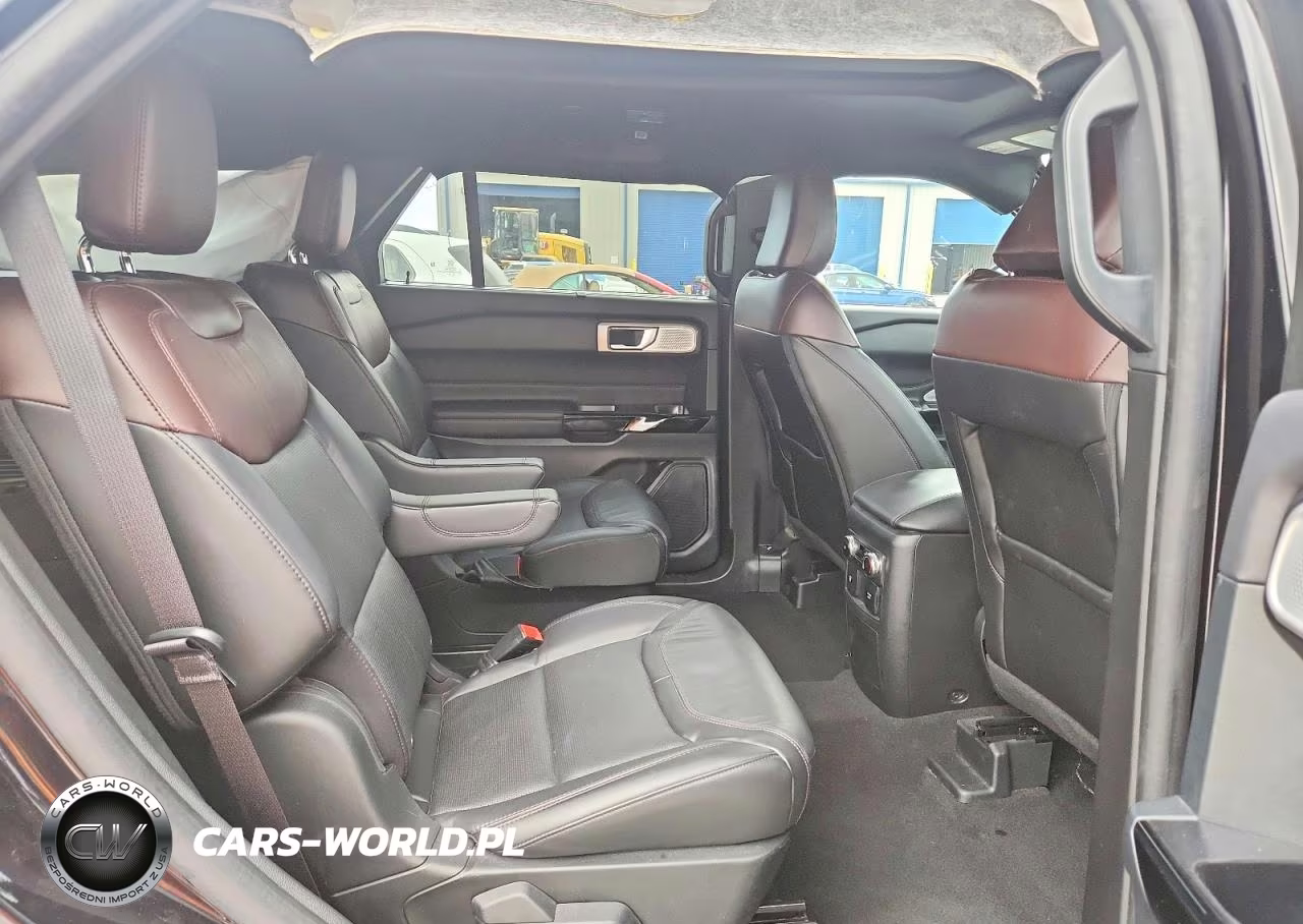 2024 Ford Explorer Platinum VIN:1FM5K8HC9RGA59867 - 11