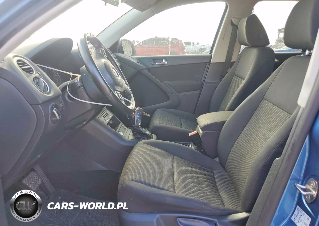 2017 Volkswagen Tiguan S VIN:WVGAV7AX8HK045466 - 7