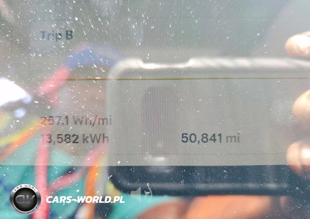 2022 Tesla Model 3 VIN:5YJ3E1EC4NF268307 - 9
