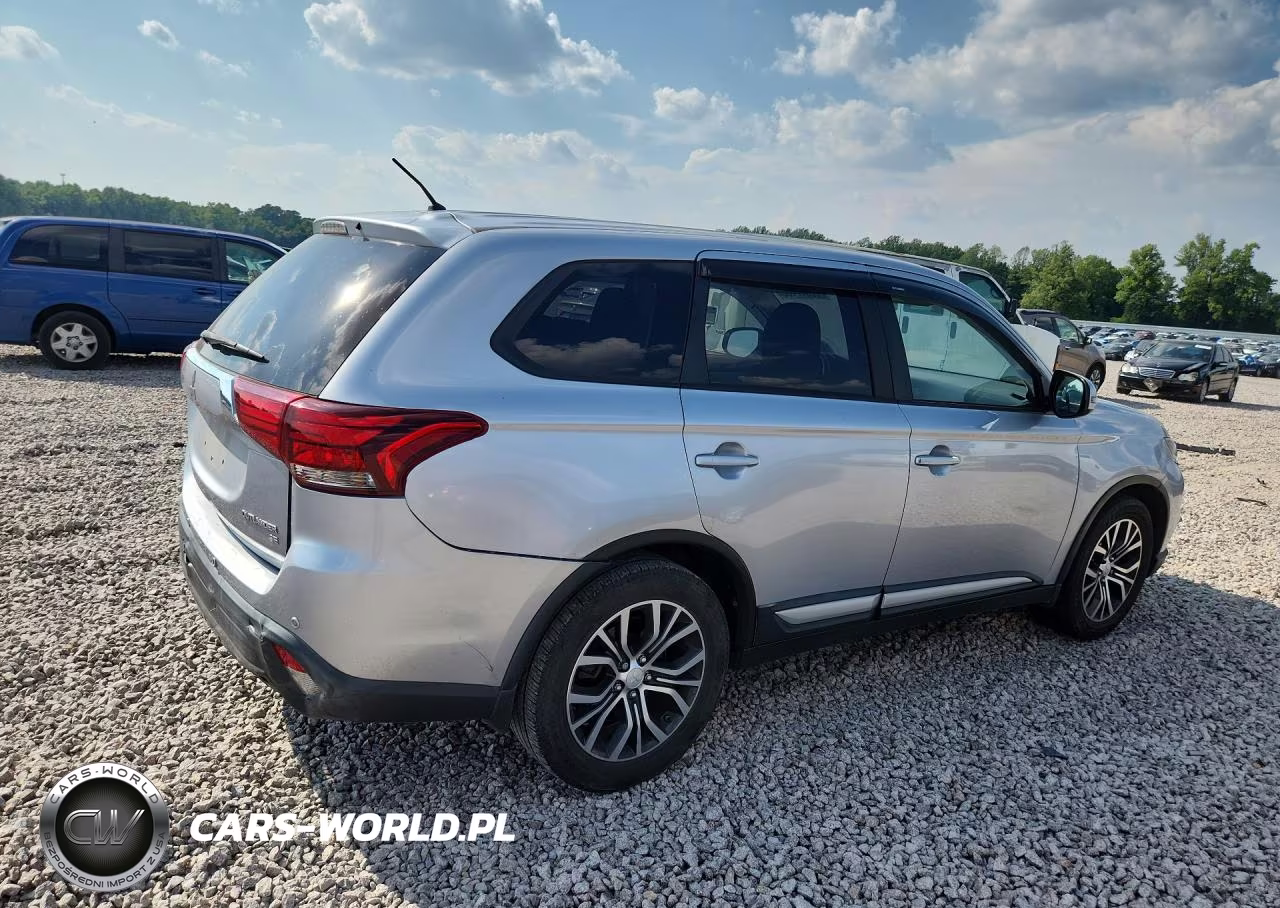 2016 Mitsubishi Outlander Se-Sel VIN:JA4AD3A34GZ011912 - 3