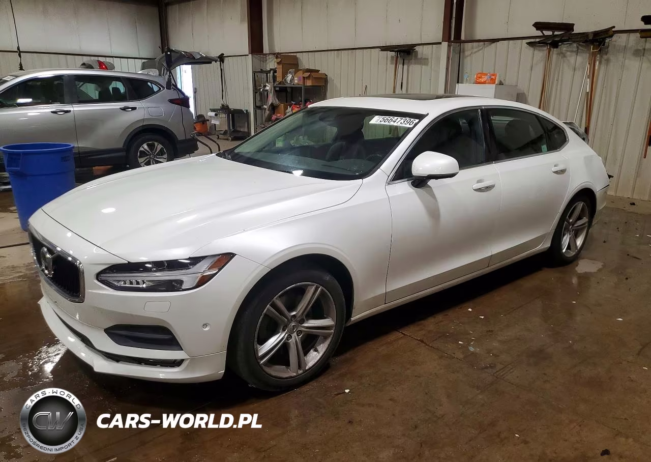 2018 Volvo S90 T5 Momentum
