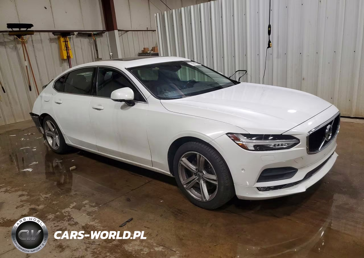 2018 Volvo S90 T5 Momentum VIN:LVY982MK1JP027779 - 4