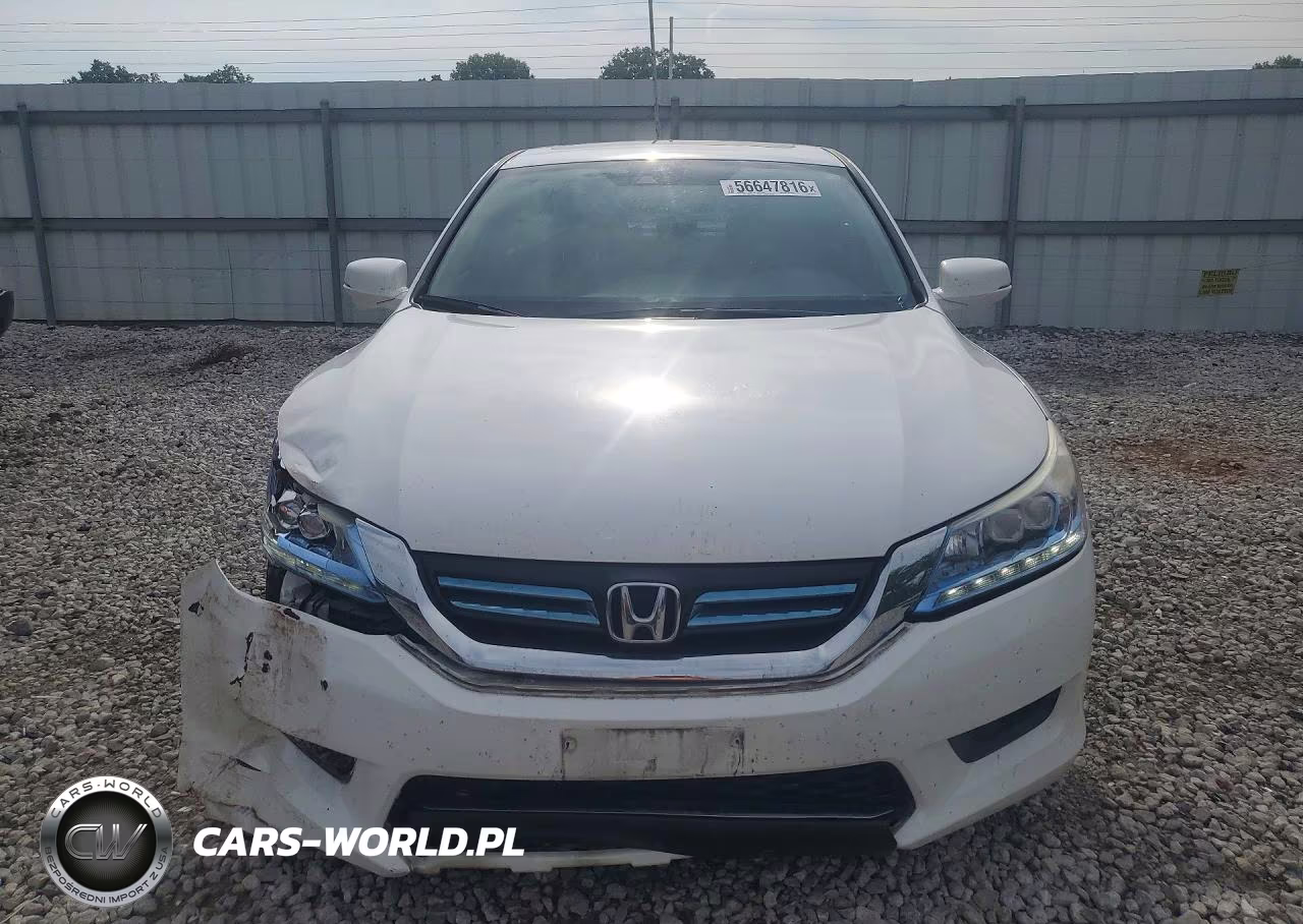 2015 Honda Accord Touring Hybrid VIN:1HGCR6F72FA009152 - 5