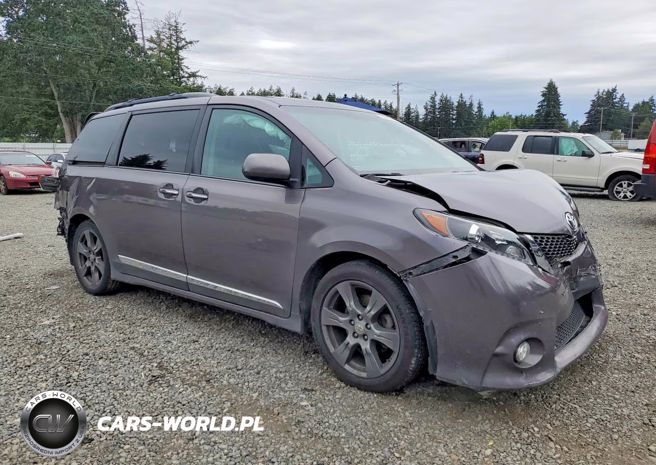 2017 Toyota Sienna Se VIN:5TDXZ3DC4HS779261 - 4