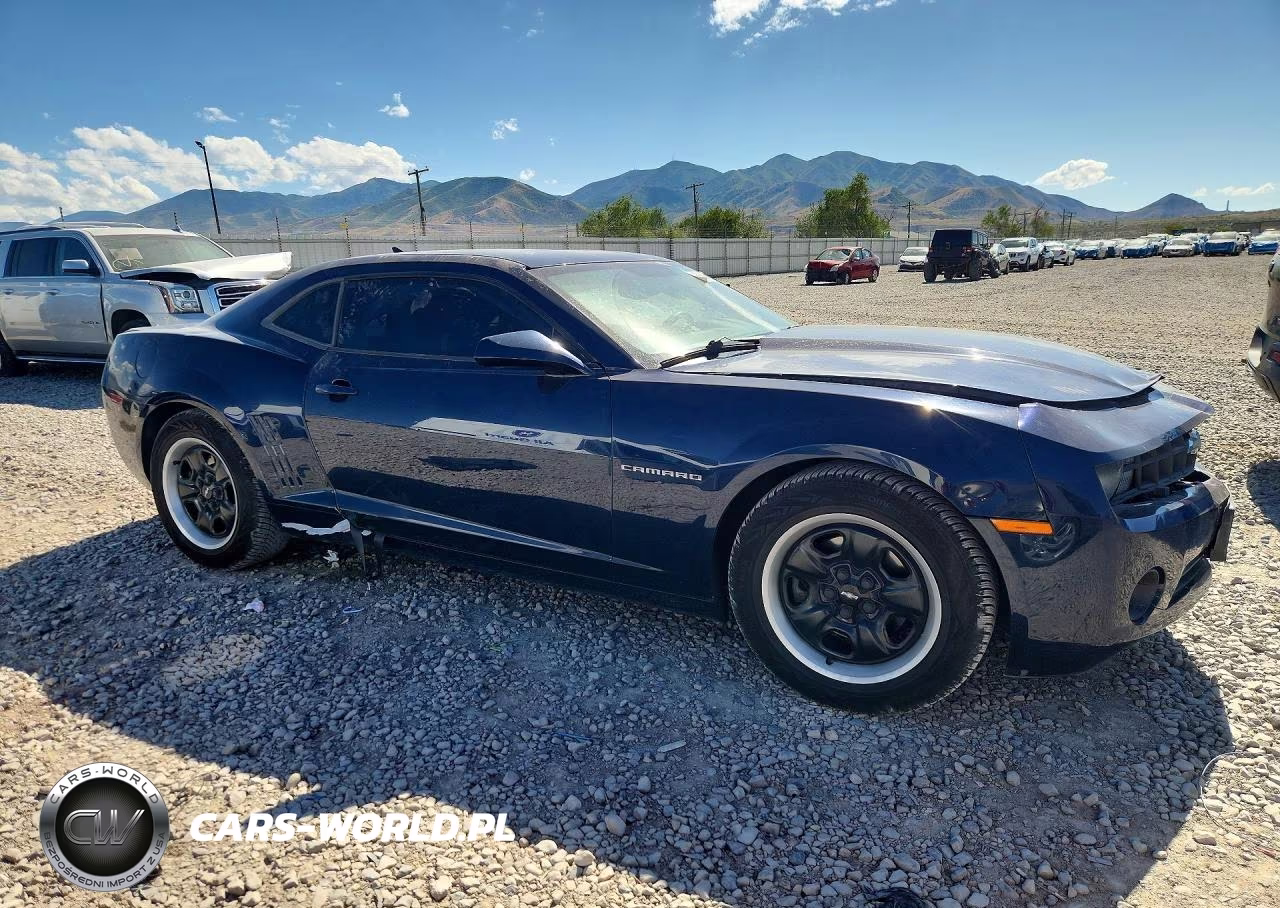 2012 Chevrolet Camaro Ls VIN:2G1FE1E37C9201577 - 4