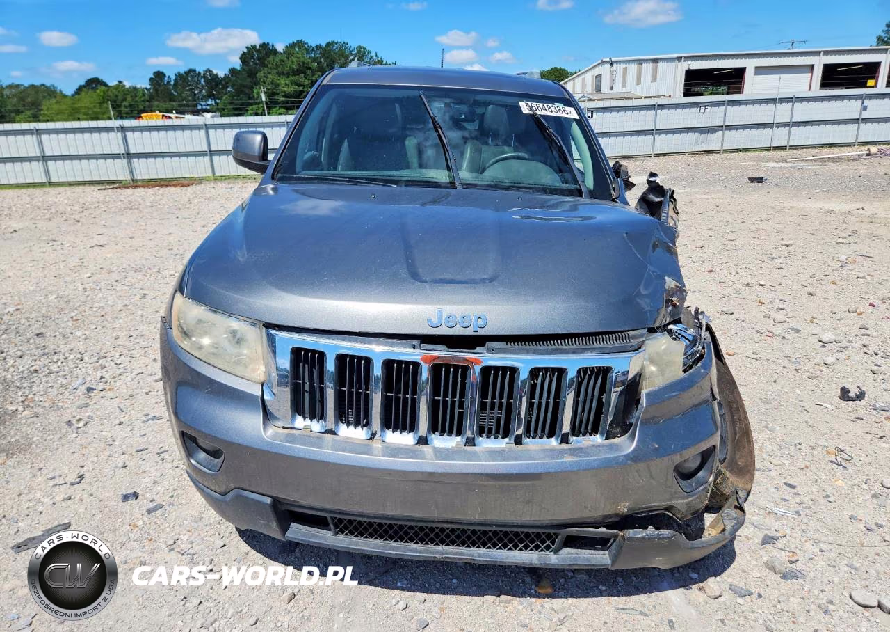 2012 Jeep Grand Cherokee Laredo VIN:1C4RJEAG6CC258460 - 5