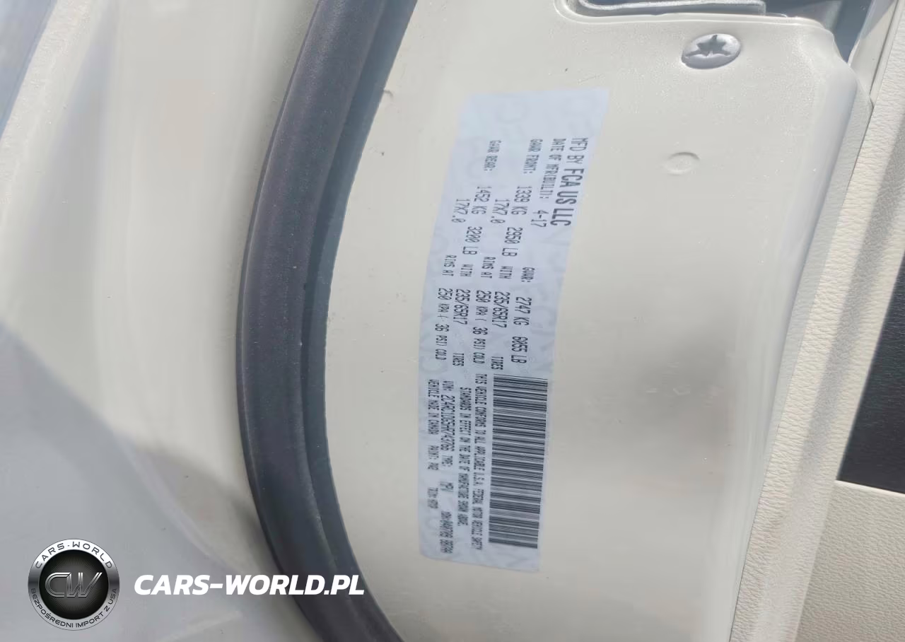 2017 Chrysler Pacifica Touring VIN:2C4RC1DG5HR743766 - 14