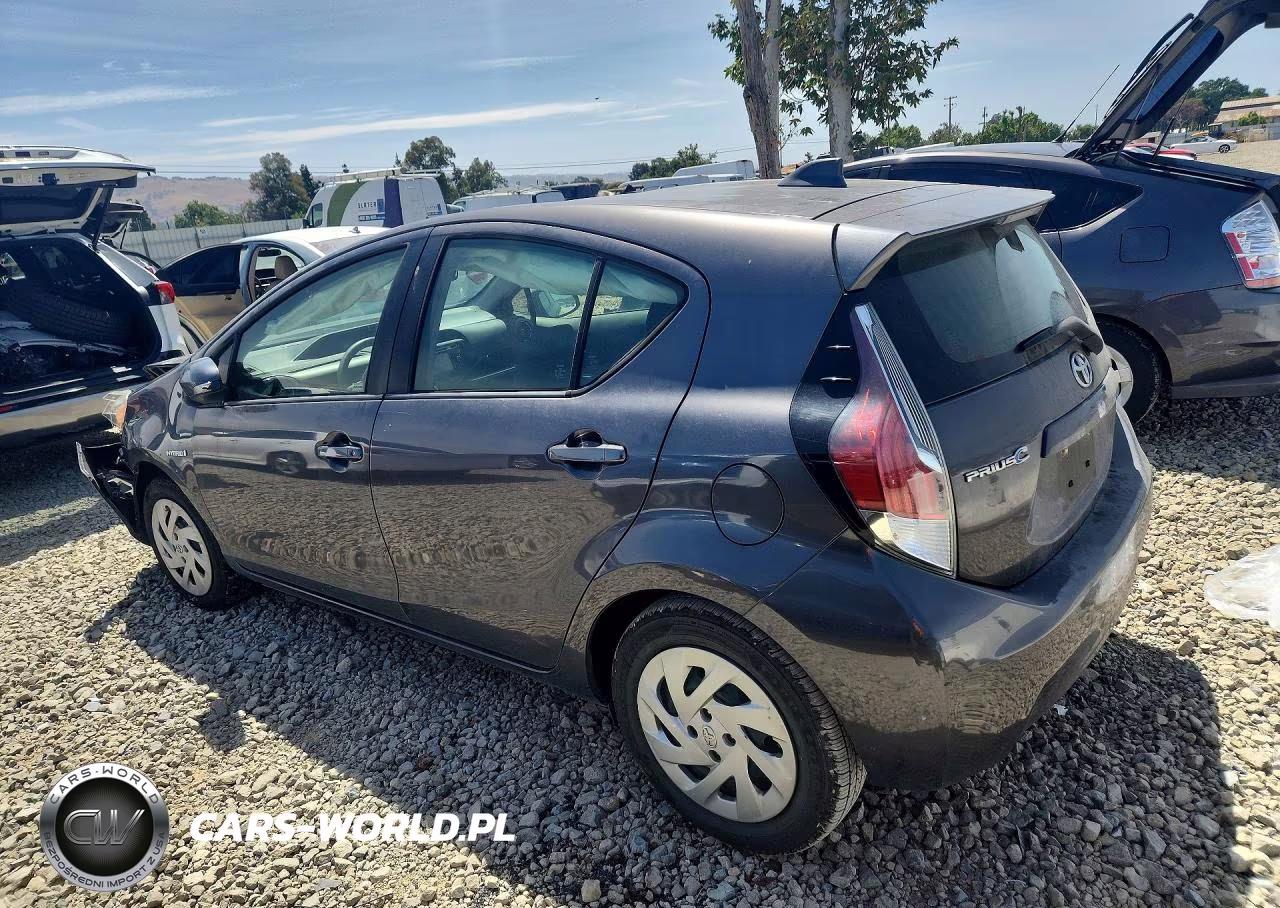 2016 Toyota Prius C Two VIN:JTDKDTB37G1125717 - 2