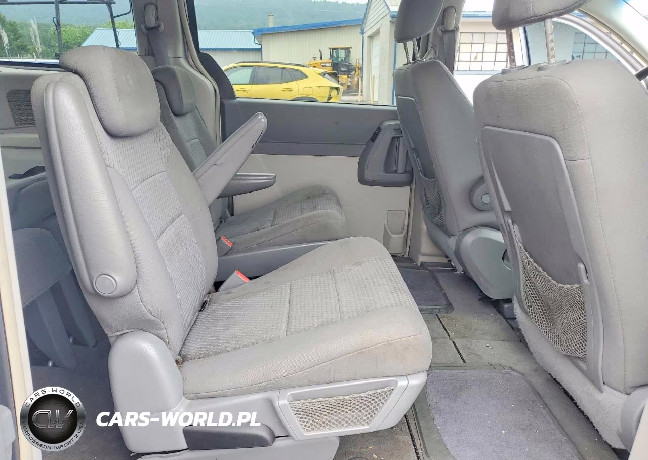 2009 Chrysler Town & Country Touring VIN:2A8HR54169R674285 - 11