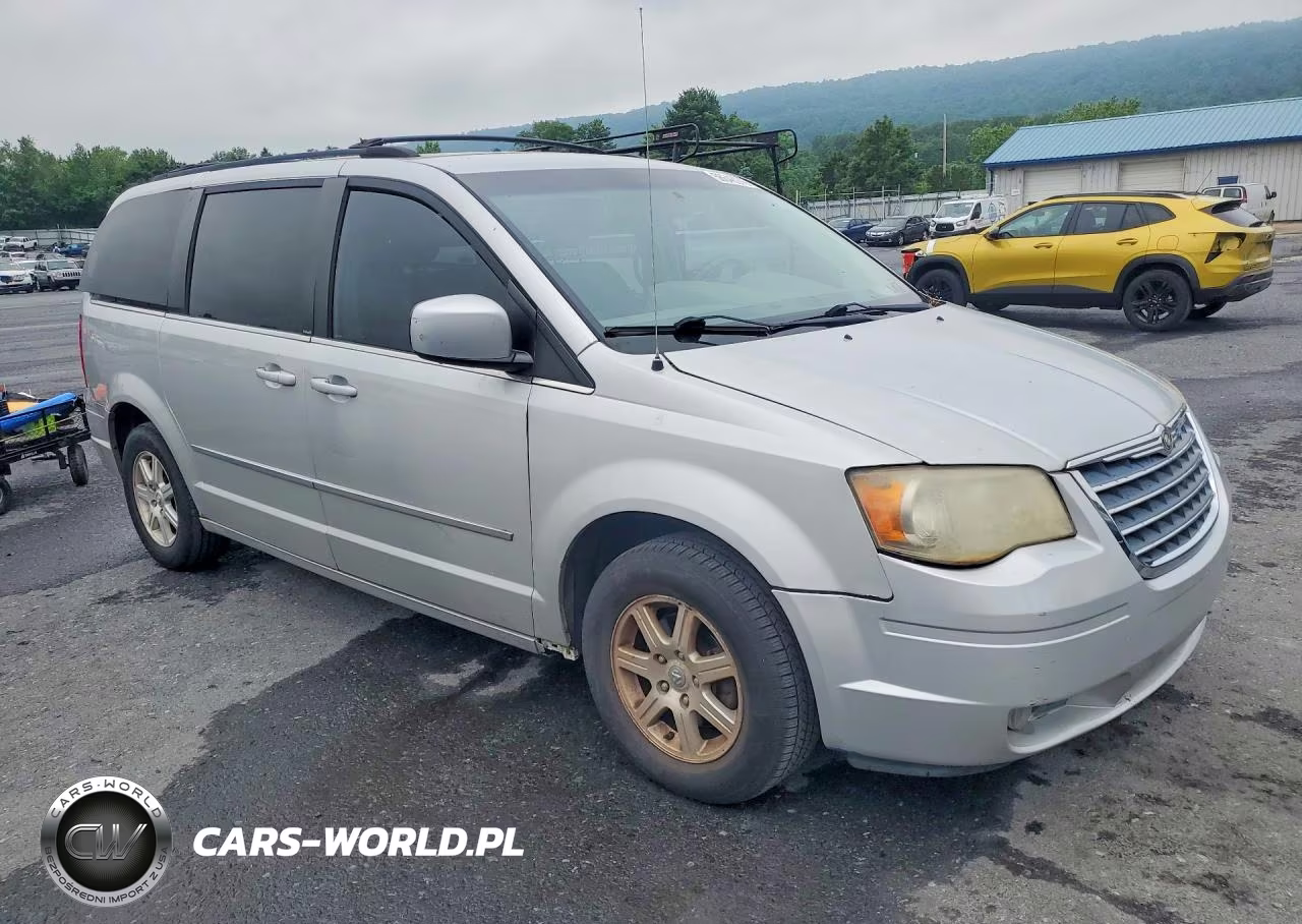 2009 Chrysler Town & Country Touring VIN:2A8HR54169R674285 - 4