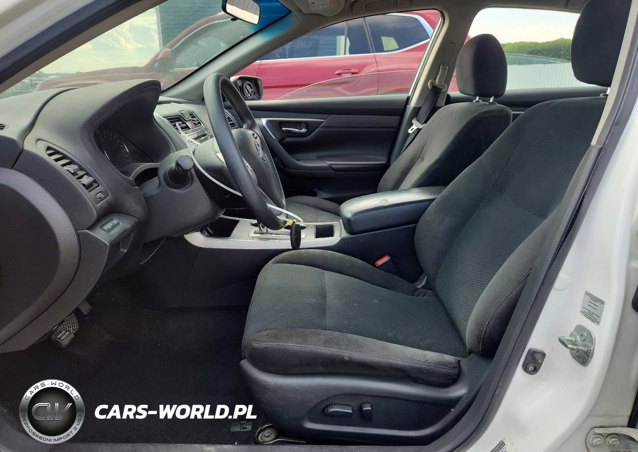 2015 Nissan Altima 2.5 S VIN:1N4AL3AP2FC410983 - 7