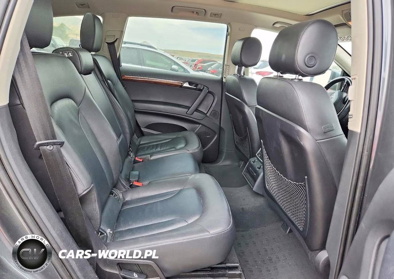 2015 Audi Q7 Premium Plus VIN:WA1LGAFE3FD010762 - 10