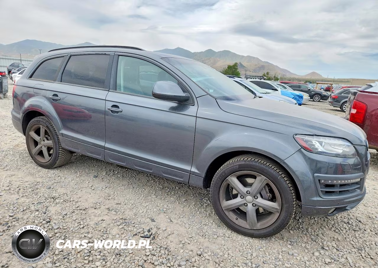 2015 Audi Q7 Premium Plus VIN:WA1LGAFE3FD010762 - 4