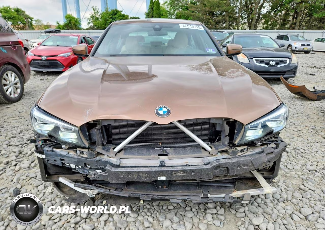 2019 BMW 330Xi VIN:WBA5R7C59KAJ83629 - 5